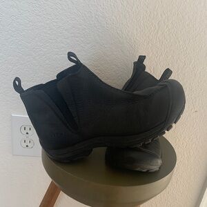 KEEN Women’s Black Leather Boots